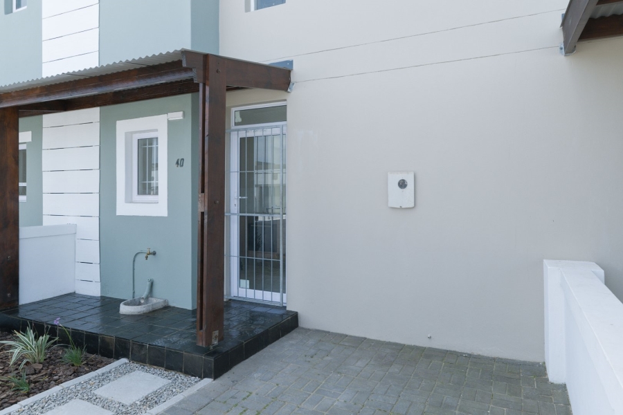 To Let 2 Bedroom Property for Rent in Parsonsvlei Eastern Cape